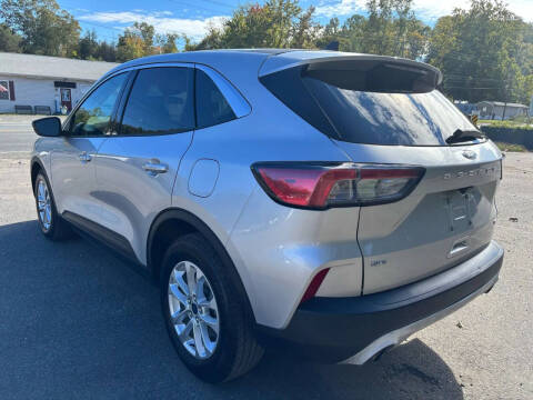 2020 Ford Escape SE
