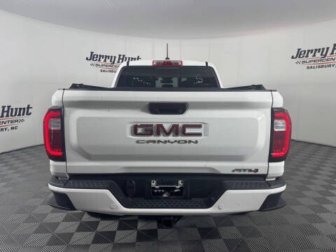 2025 GMC Canyon AT4