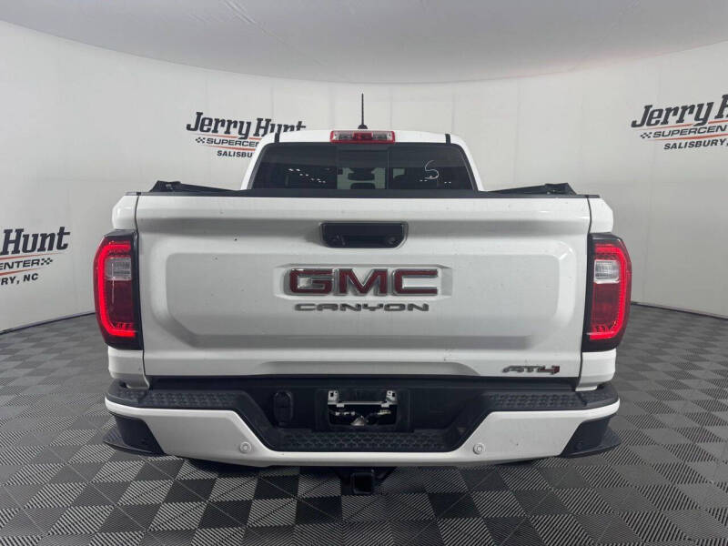 2025 GMC Canyon AT4