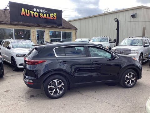 2020 Kia Sportage for sale at BANK AUTO SALES in Wayne MI