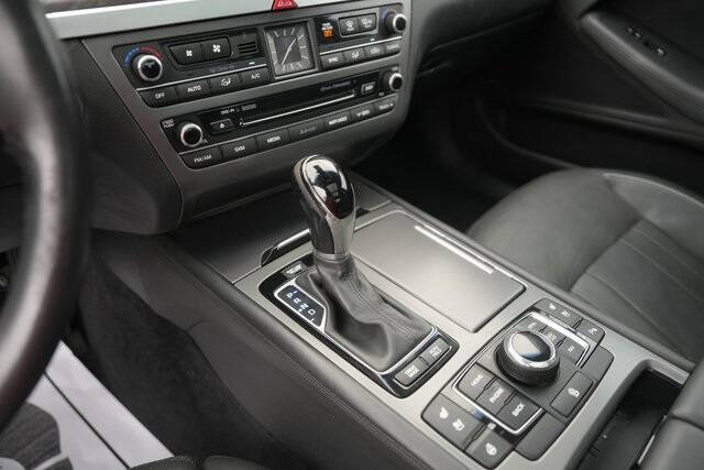 2015 Hyundai Genesis