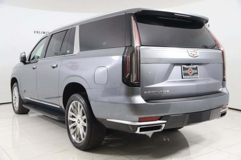2022 Cadillac Escalade ESV Premium Luxury