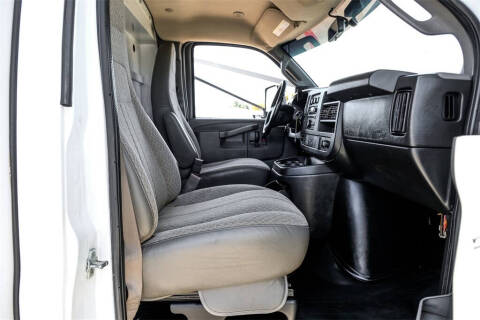 2020 Chevrolet Express 3500