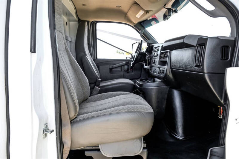 2020 Chevrolet Express 3500