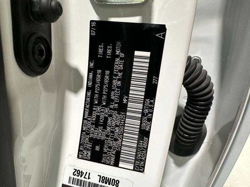 2016 Toyota Sequoia SR5