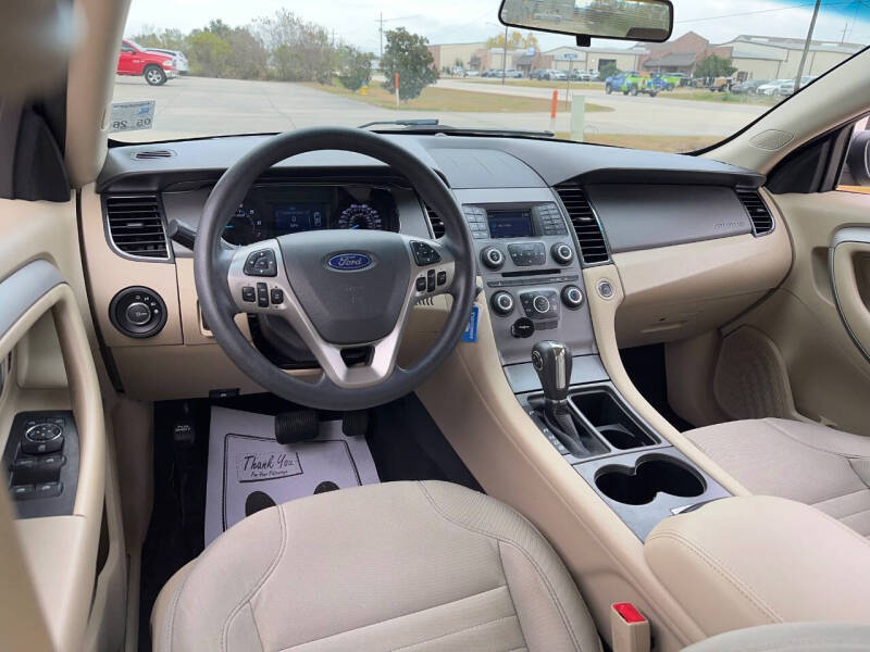 2019 Ford Taurus SE