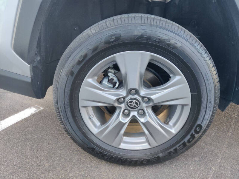 2023 Toyota RAV4 Hybrid LE