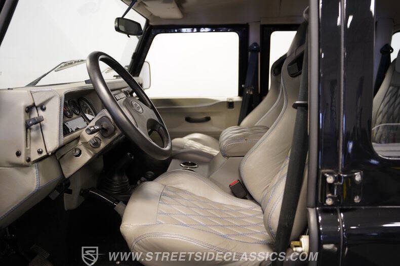 1984 Land Rover Defender