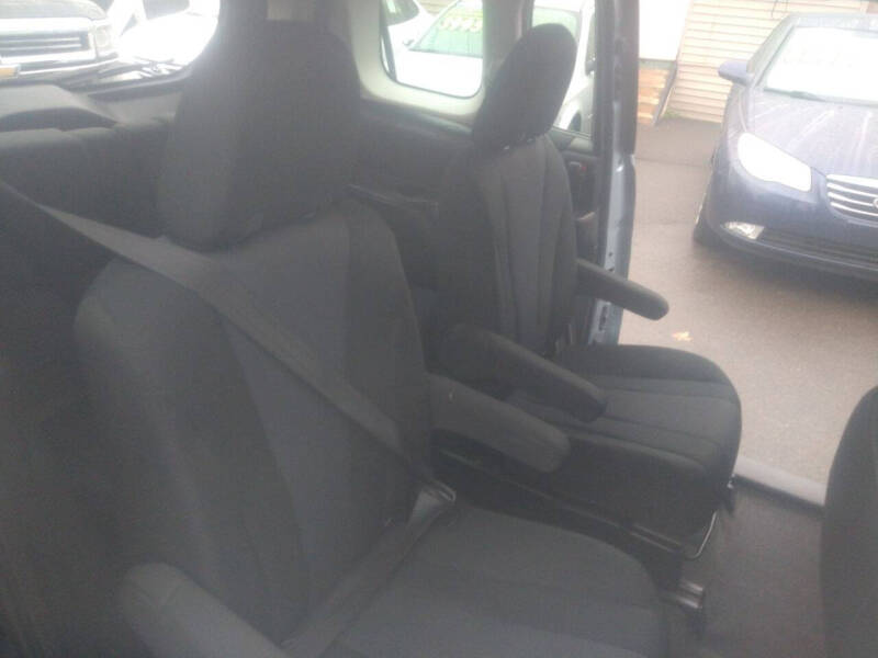 2013 Mazda MAZDA5 Touring