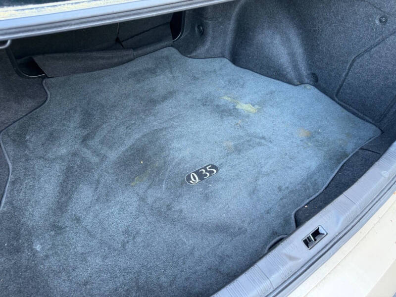 2003 Infiniti I35