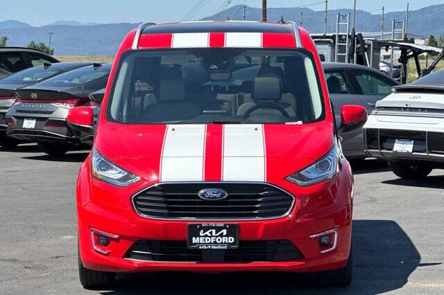 2022 Ford Transit Connect Titanium