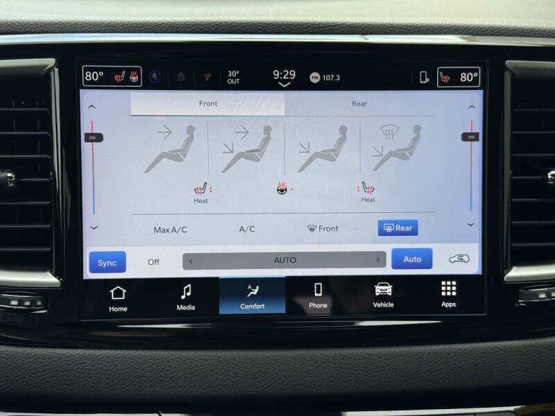 2025 Chrysler Pacifica Select