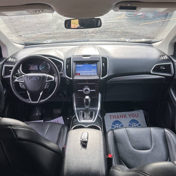 2017 Ford Edge Titanium