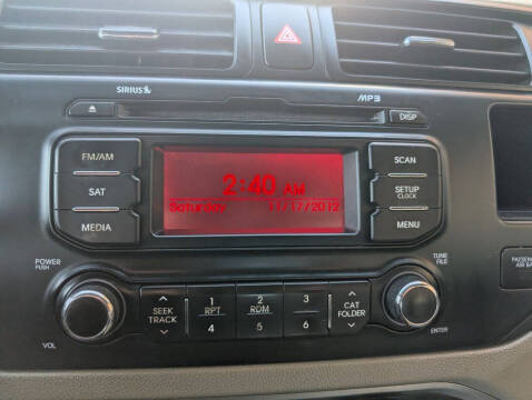 2013 Kia Rio 5-Door LX