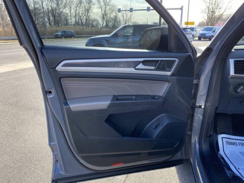 2022 Volkswagen Atlas Cross Sport V6 SEL Premium R-Line 4Motion