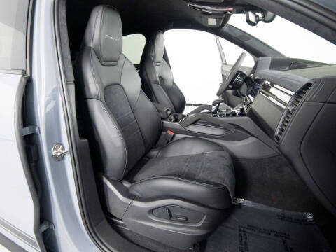 2022 Porsche Cayenne Turbo GT