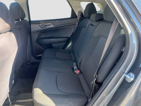 2024 Kia Sportage Hybrid LX