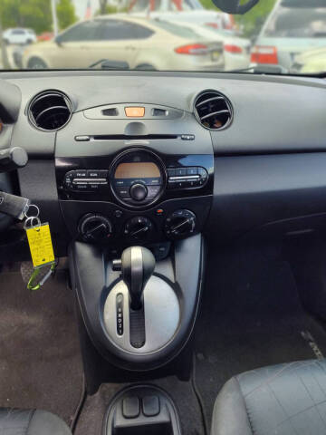 2011 Mazda MAZDA2 Touring