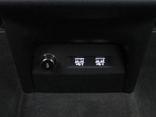 2019 Audi e-tron quattro Prestige