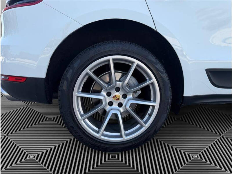 2017 Porsche Macan S