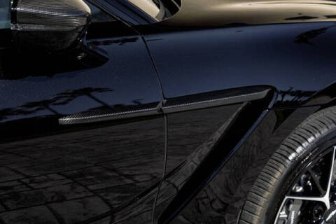 2025 Aston Martin DBX 707