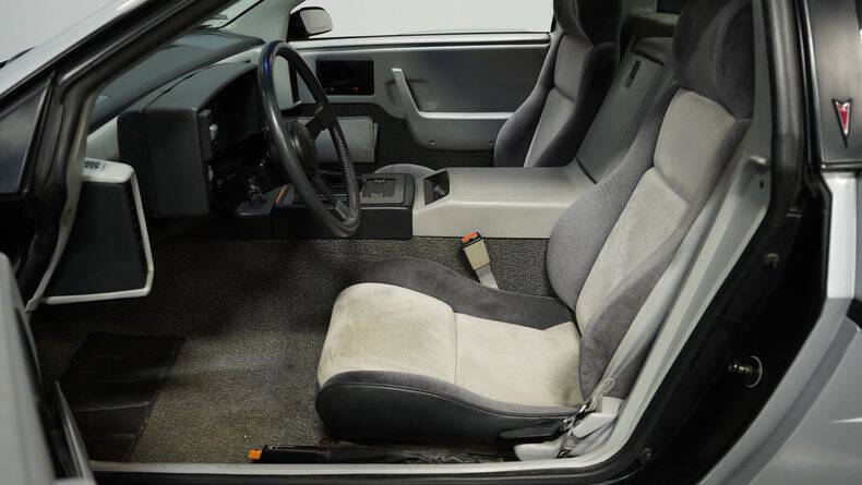 1985 Pontiac Fiero SE