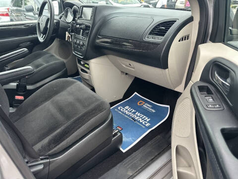 2017 Dodge Grand Caravan SE