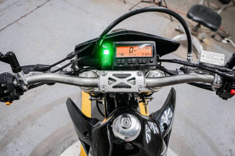 2022 Suzuki DR-Z400SM