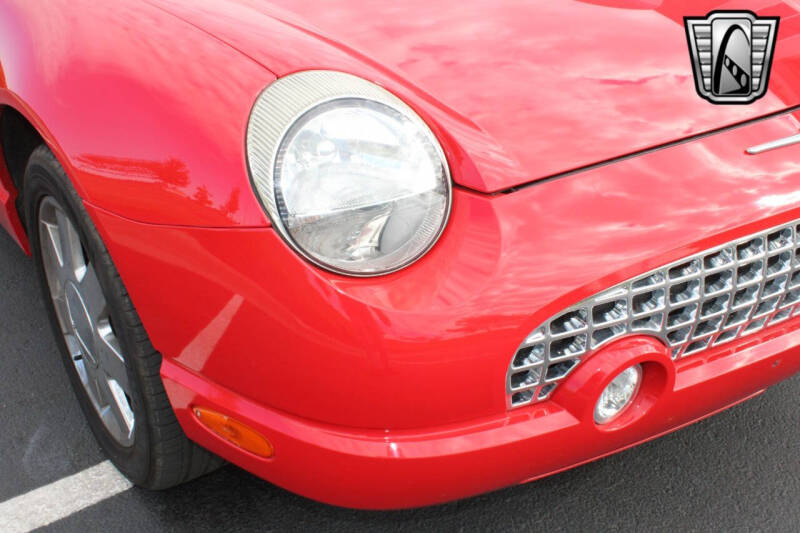 2002 Ford Thunderbird Deluxe