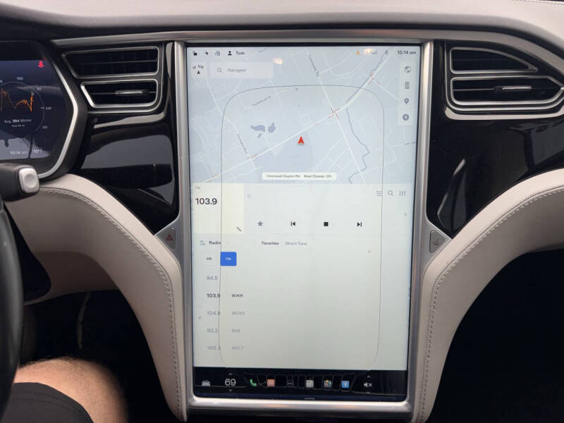2015 Tesla Model S 70D