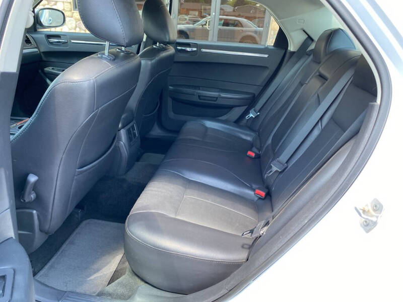 2010 Chrysler 300 Touring