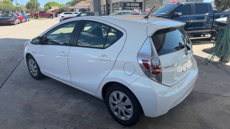2012 Toyota Prius c Four