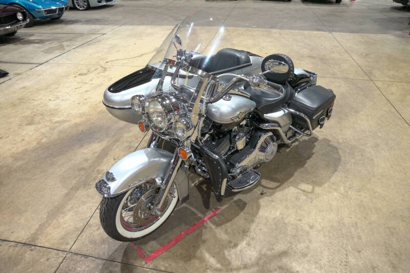 2003 Harley-Davidson FLH