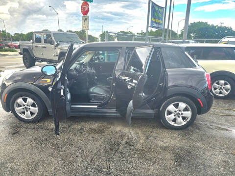 2015 MINI Hardtop 4 Door Cooper