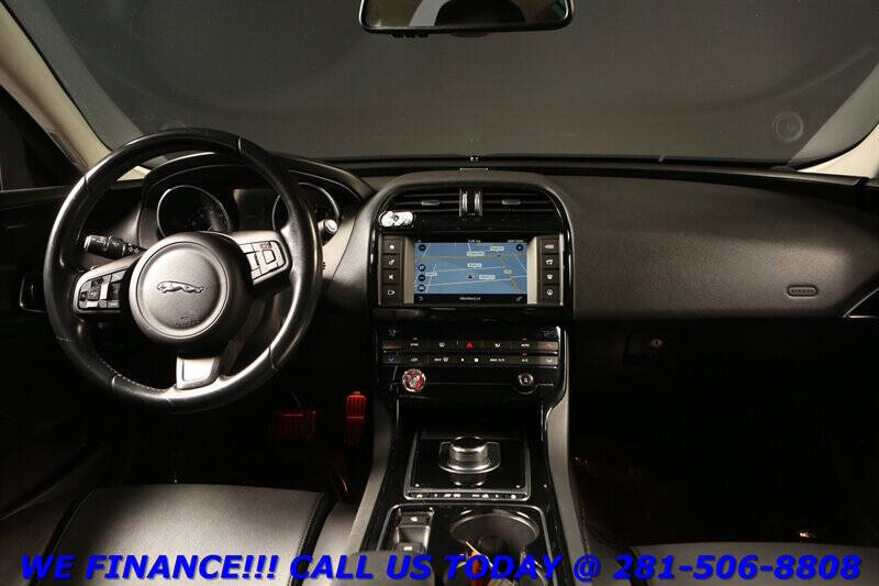 2017 Jaguar XE 25t Premium