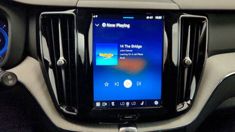 2025 Volvo XC60 B5 Plus Dark Theme