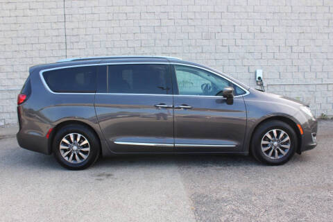 2019 Chrysler Pacifica Touring L Plus