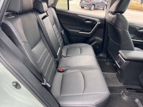 2022 Toyota RAV4 XLE Premium