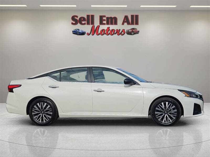 2024 Nissan Altima 2.5 SV