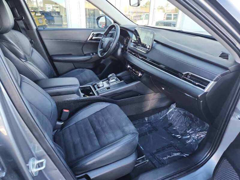 2024 Mitsubishi Outlander