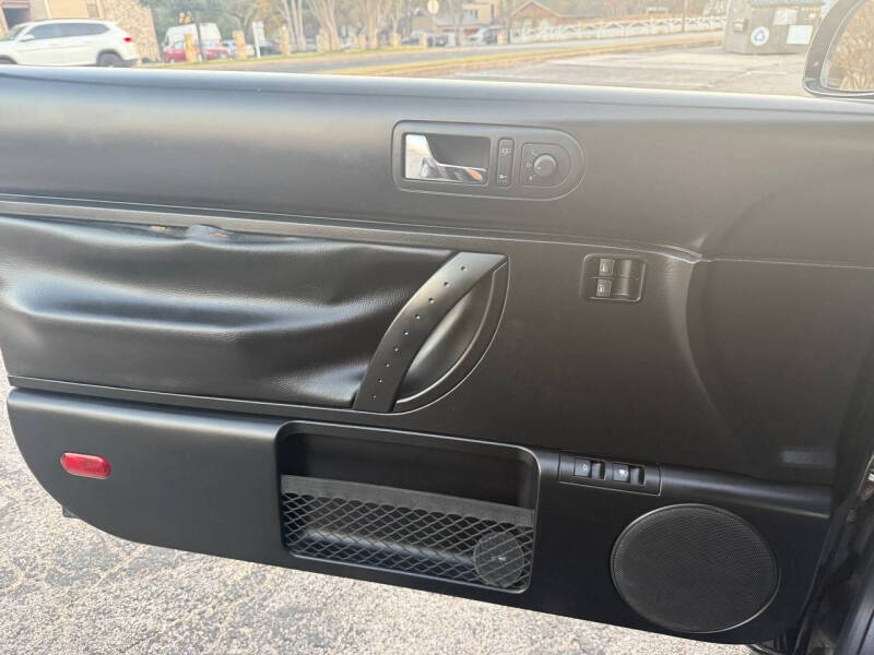 2010 Volkswagen New Beetle Base PZEV