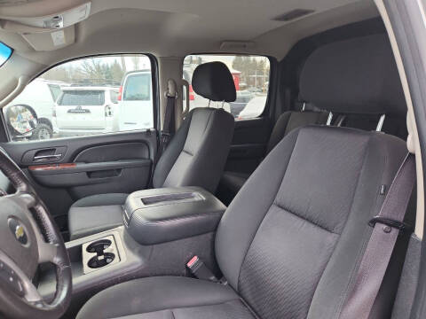 2012 Chevrolet Avalanche LS