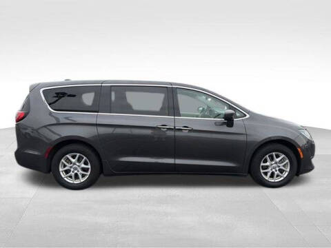 2020 Chrysler Pacifica Touring