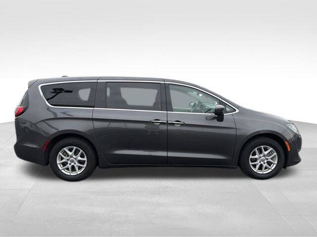2020 Chrysler Pacifica Touring