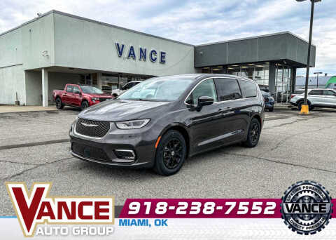 2023 Chrysler Pacifica Touring L