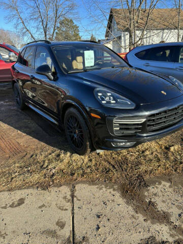 2017 Porsche Cayenne GTS