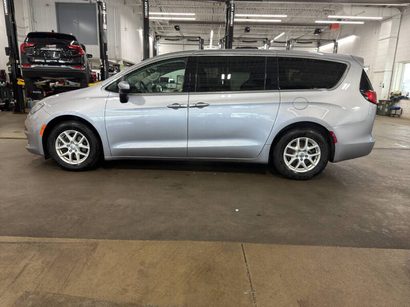 2017 Chrysler Pacifica Touring