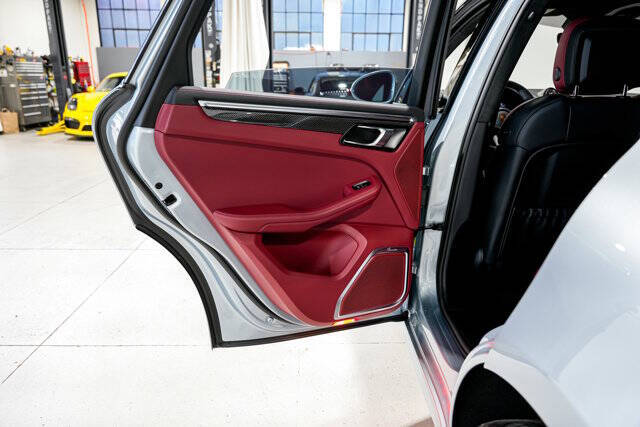 2022 Porsche Macan GTS