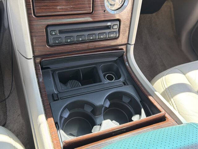 2003 Cadillac Escalade