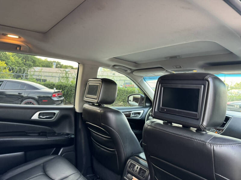 2013 Nissan Pathfinder Platinum
